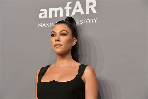 kourtney autosexual|Kourtney Kardashian shares article about being autosexual